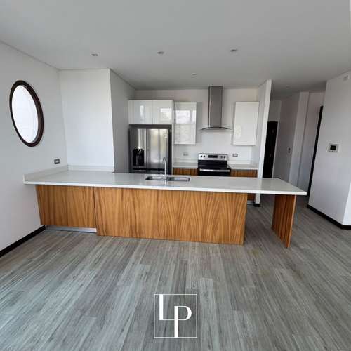 Amplio Apartamento con 2 Terrazas en Venta en Lirios 2 de Cayalá  - Imagen 2
