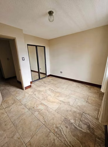 Zona 10 por Géminis apartamento grande en renta - Imagen 9