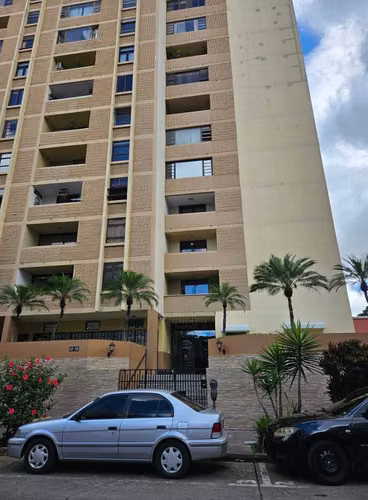 Zona 10 por Géminis apartamento grande en renta - Imagen 10