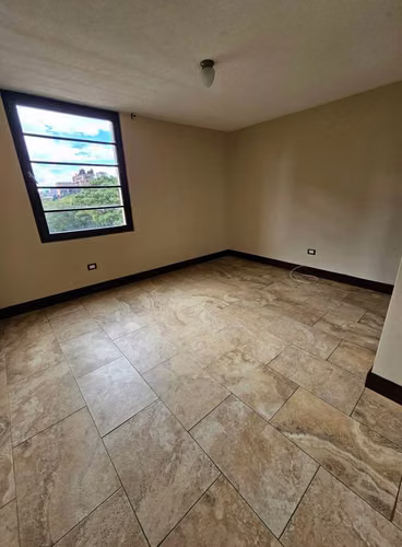 Zona 10 por Géminis apartamento grande en renta - Imagen 2