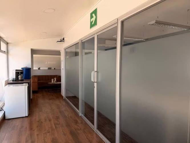 Oficina en Zona 11 - Imagen 4
