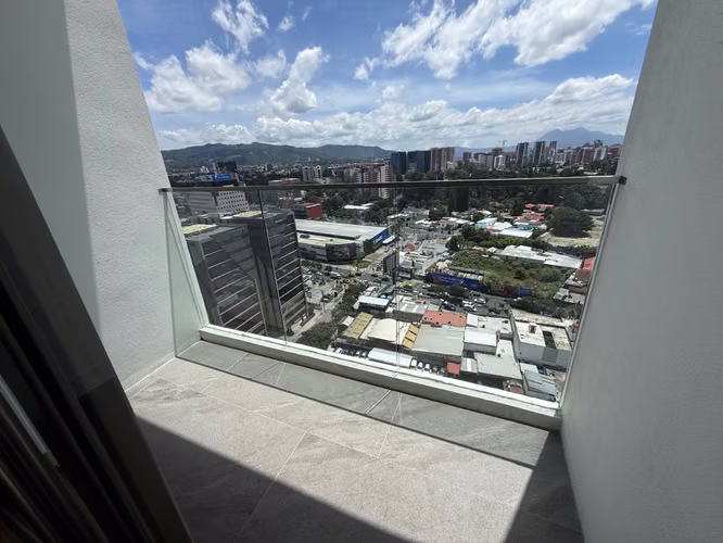 Rento apartamento en Zona 10 EDIFICIO NUEVO CON AMENIDADES DE LUJO - Imagen 11