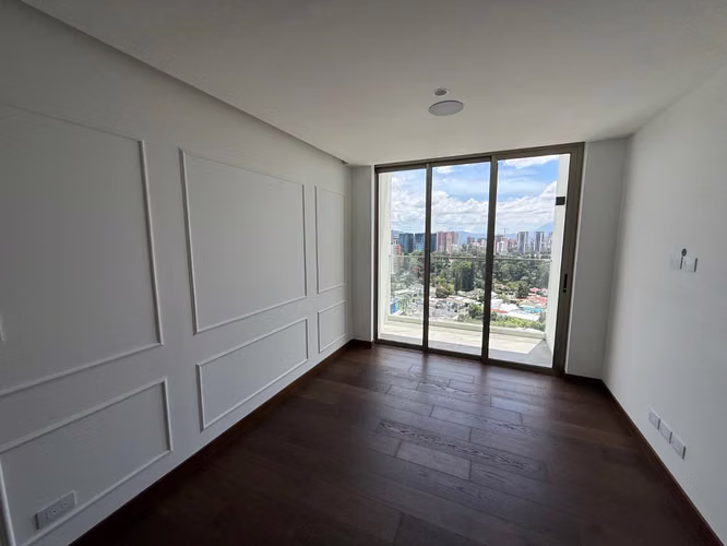 Rento apartamento en Zona 10 EDIFICIO NUEVO CON AMENIDADES DE LUJO - Imagen 9
