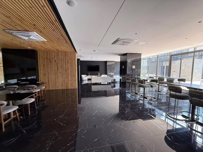 Rento apartamento en Zona 10 EDIFICIO NUEVO CON AMENIDADES DE LUJO - Imagen 3