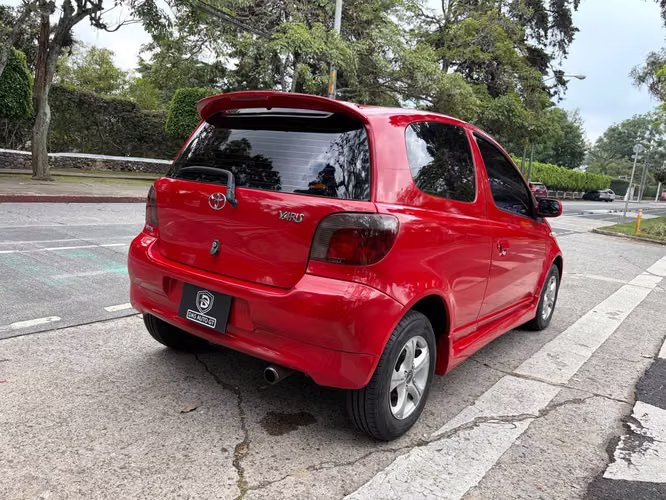 Toyota Yaris de Agencia Modelo 2003