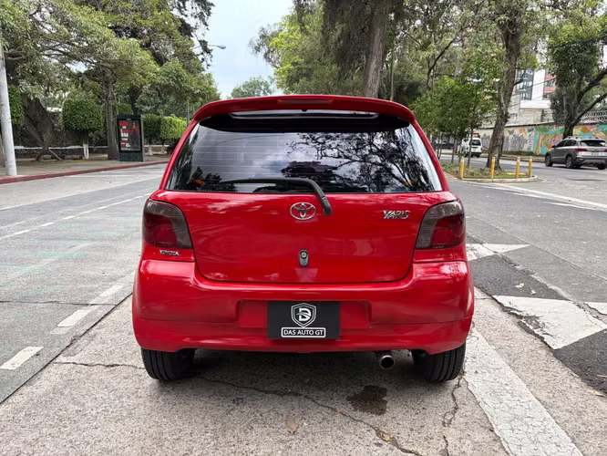 Toyota Yaris de Agencia Modelo 2003