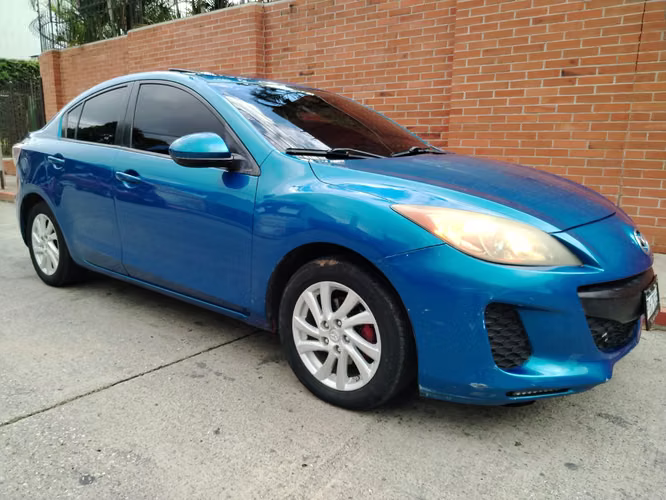 MAZDA 3i TOURING 2.0 - Imagen 6
