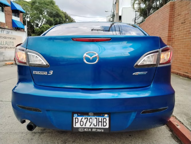 MAZDA 3i TOURING 2.0 - Imagen 5