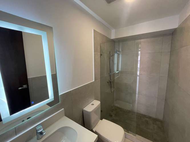 Rento apartamento en Zona 14 EDIFICIO EXCLUSIVO ROOFTOP CON PISCINA - Imagen 16