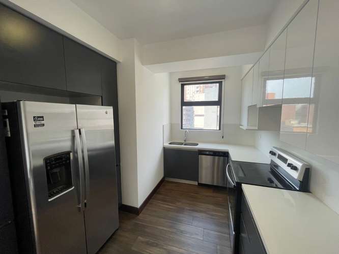 Rento apartamento en Zona 14 EDIFICIO EXCLUSIVO ROOFTOP CON PISCINA - Imagen 9