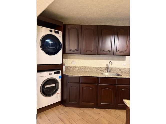 Apartamento en Renta Zona 15
