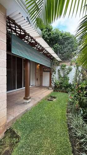 LINDA Y AMPLIA CASA EN RENTA EN CONDOMINIO EXCLUSIVO DE LA ZONA 14 - Imagen 15