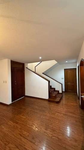 LINDA Y AMPLIA CASA EN RENTA EN CONDOMINIO EXCLUSIVO DE LA ZONA 14 - Imagen 14
