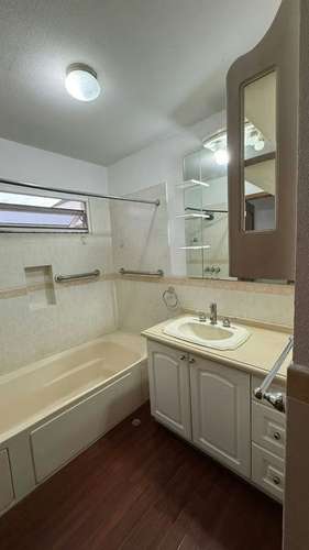 LINDA Y AMPLIA CASA EN RENTA EN CONDOMINIO EXCLUSIVO DE LA ZONA 14 - Imagen 11