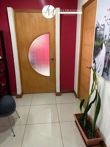 Oficina en Venta de 40 m² en zona 4 - Imagen 2