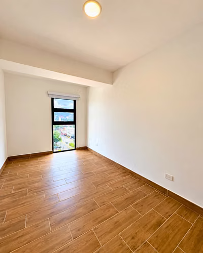 APARTAMENTO EN RENTA ZONA 4 NIVEL ALTO PARA ESTRENAR - Miniatura 4