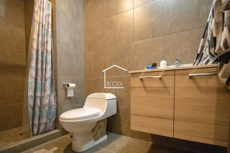 Apartamento con jardín en zona 11 - Miniatura 7
