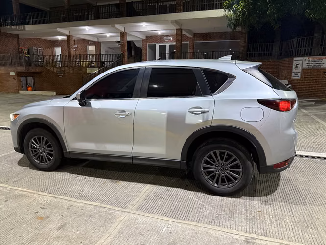 Vendo Mazda cx5 touring 2020