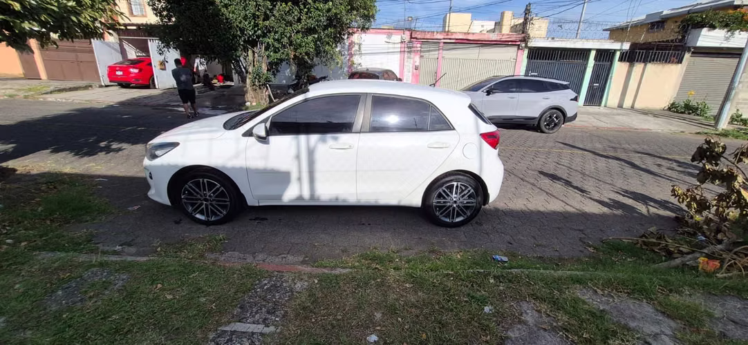 KIA RIO 2019 | MECÁNICO | DE AGENCIA - Imagen 4