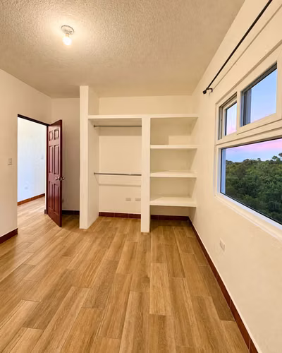 APARTAMENTO EN RENTA ZONA 16 HACIENDA REAL - Imagen 7