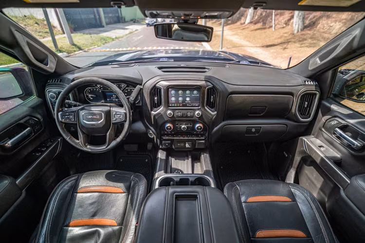 GMC SIERRA AT4 RECIBO VEHÍCULOS GANGA