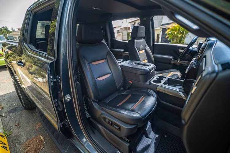 GMC SIERRA AT4 RECIBO VEHÍCULOS GANGA
