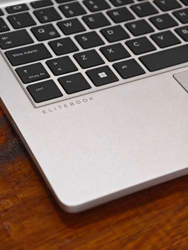 REMATO! Laptop HP EliteBook 645 G10 Ryzen 5 Pro - Imagen 4