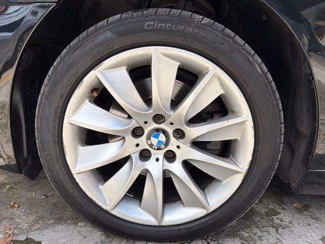 BMW 528i de Agencia Modelo 2013