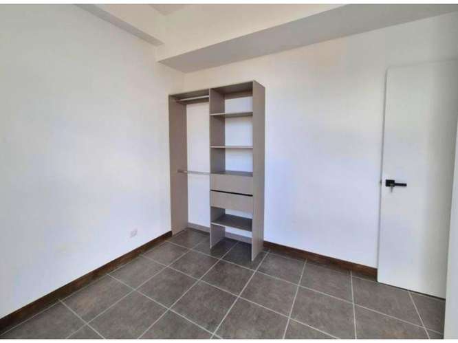 Apartamento en Renta Zona 15 - Imagen 3