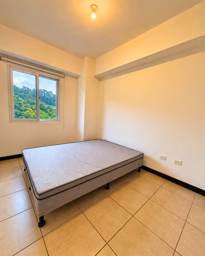 APARTAMENTO EN RENTA ZONA 16 CON LÍNEA BLANCA - Imagen 5
