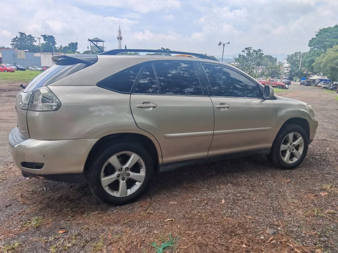 Lexus RX Modelo 2005 - Imagen 4