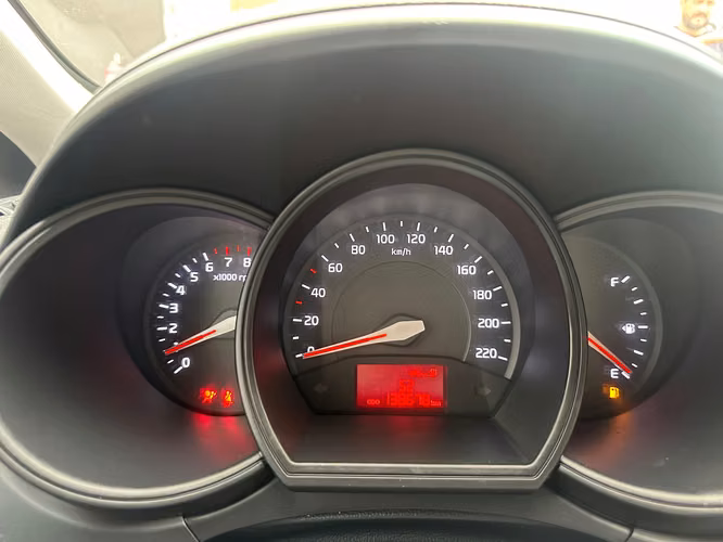 Kia Río Lx 2014 de Agencia Mecanico Bien Cuidado un Dueño Súper Económico 
