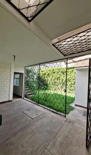 CASA EN VENTA EN KAMINAL JUYU ZONA 7 UBICACIÓN INMEJORABLE - Imagen 5
