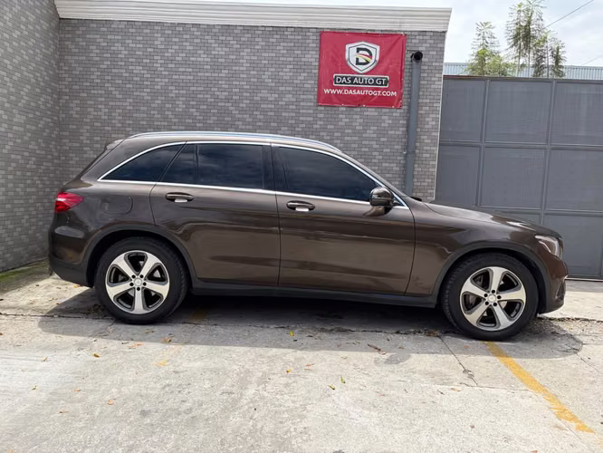 Mercedes-Benz GLC 250 4Matic Premium de Agencia Modelo 2017