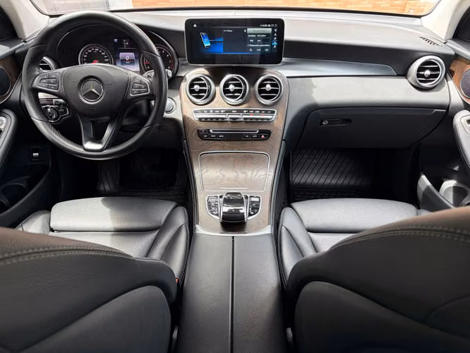 Mercedes-Benz GLC 250 4Matic Premium de Agencia Modelo 2017