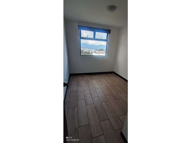  APARTAMENTO EN VENTA – 3 HAB + NIVEL ALTO | PETÁPOLIS | ZONA 12 - Imagen 9