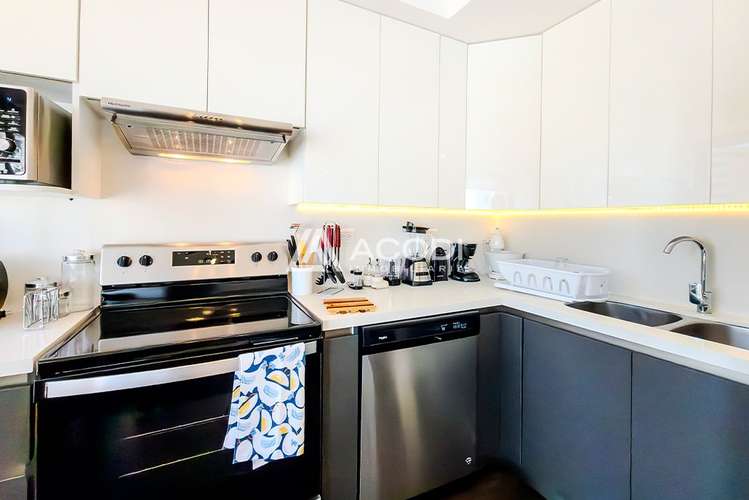 Apartamento amueblado en zona 10 - Imagen 2