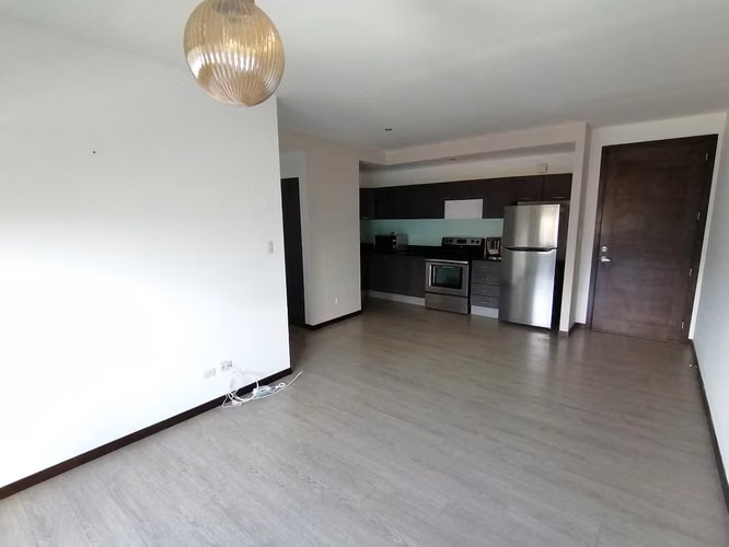APARTAMENTO EN RENTA EN ZONA 10 EDIFICIO NEO - Miniatura 2