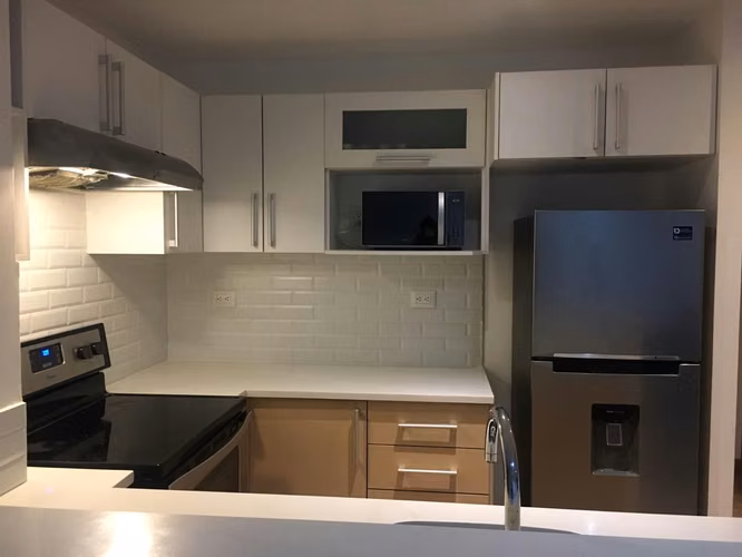 APARTAMENTO EN RENTA CITYHAUS ZONA 10 | AIRBNB PERMITIDO, 2 PARQUEOS Y BALCÓN | PV - Imagen 17
