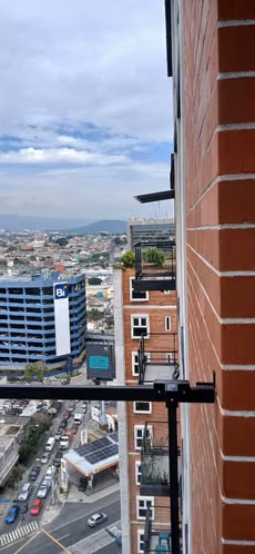 RENTO APTO ZONA 4 MODRA 2 REF 6955 *2 HAB, 2 BAÑOS, LINEA BLANCA, 1 PARQ, Q.7800* - Imagen 4