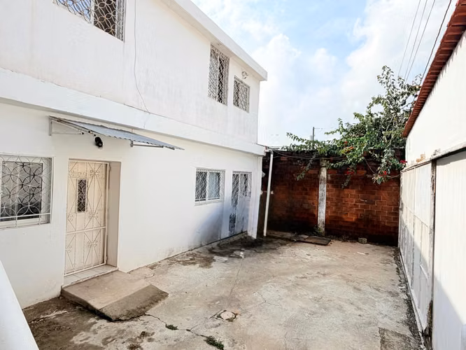 CASA EN VENTA EN ZONA 7, COLONIA CENTRO AMÉRICA  - Imagen 2