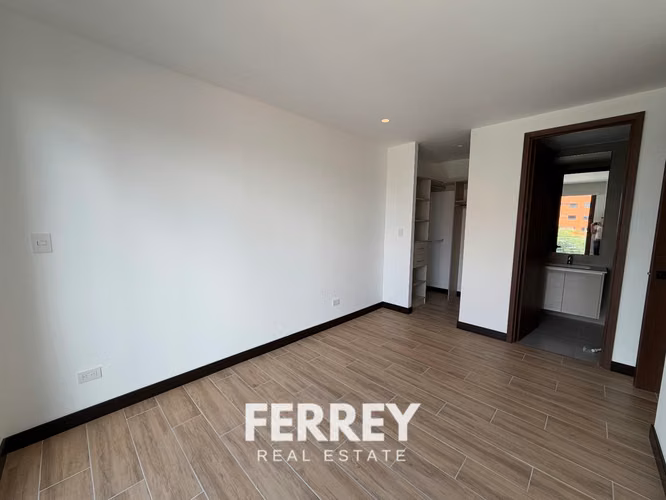 Apartamento de 3 habitaciones nuevo y para estrenar - Imagen 5