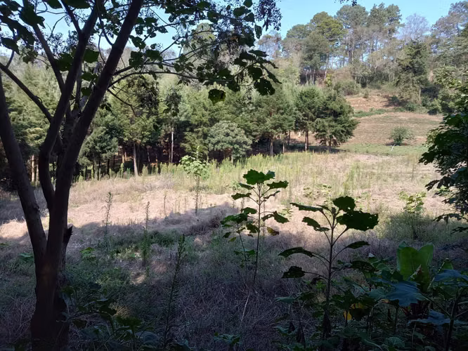 Terreno en Santa María Cauqué, Santiago Sacatepéquez