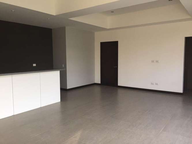 Vendo Apartamento en Edificio Quinze VH1 Zona 15 con vista al Bosque | 3 Habitaciones + servicio