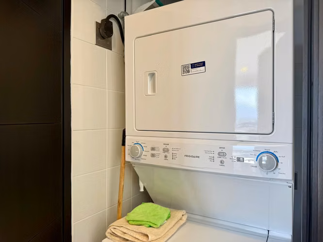 APARTAMENTO AMUEBLADO EN RENTA EN ZONA 13, EDIFICIO VERDÚ