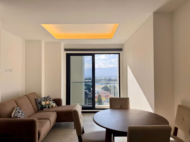 APARTAMENTO AMUEBLADO EN RENTA EN ZONA 13, EDIFICIO VERDÚ