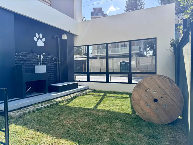 APARTAMENTO AMUEBLADO EN RENTA EN ZONA 13, EDIFICIO VERDÚ