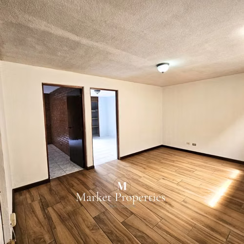 Casa en alquiler Zona 10, 4 habitaciones, cerca de Pradera - Miniatura 9