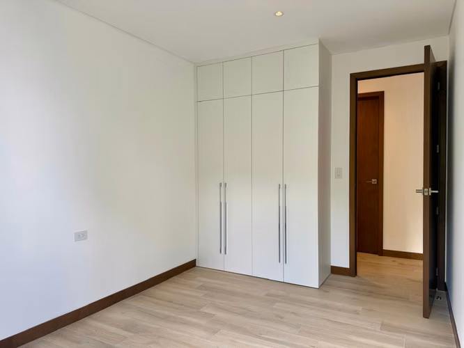 APARTAMENTO EN RENTA EN ZONA 10, FERRÉ DIEZ 