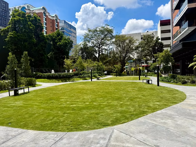 APARTAMENTO EN RENTA EN ZONA 10, FERRÉ DIEZ 